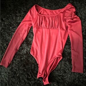 Maroon scoop neck long sleeve bodysuit